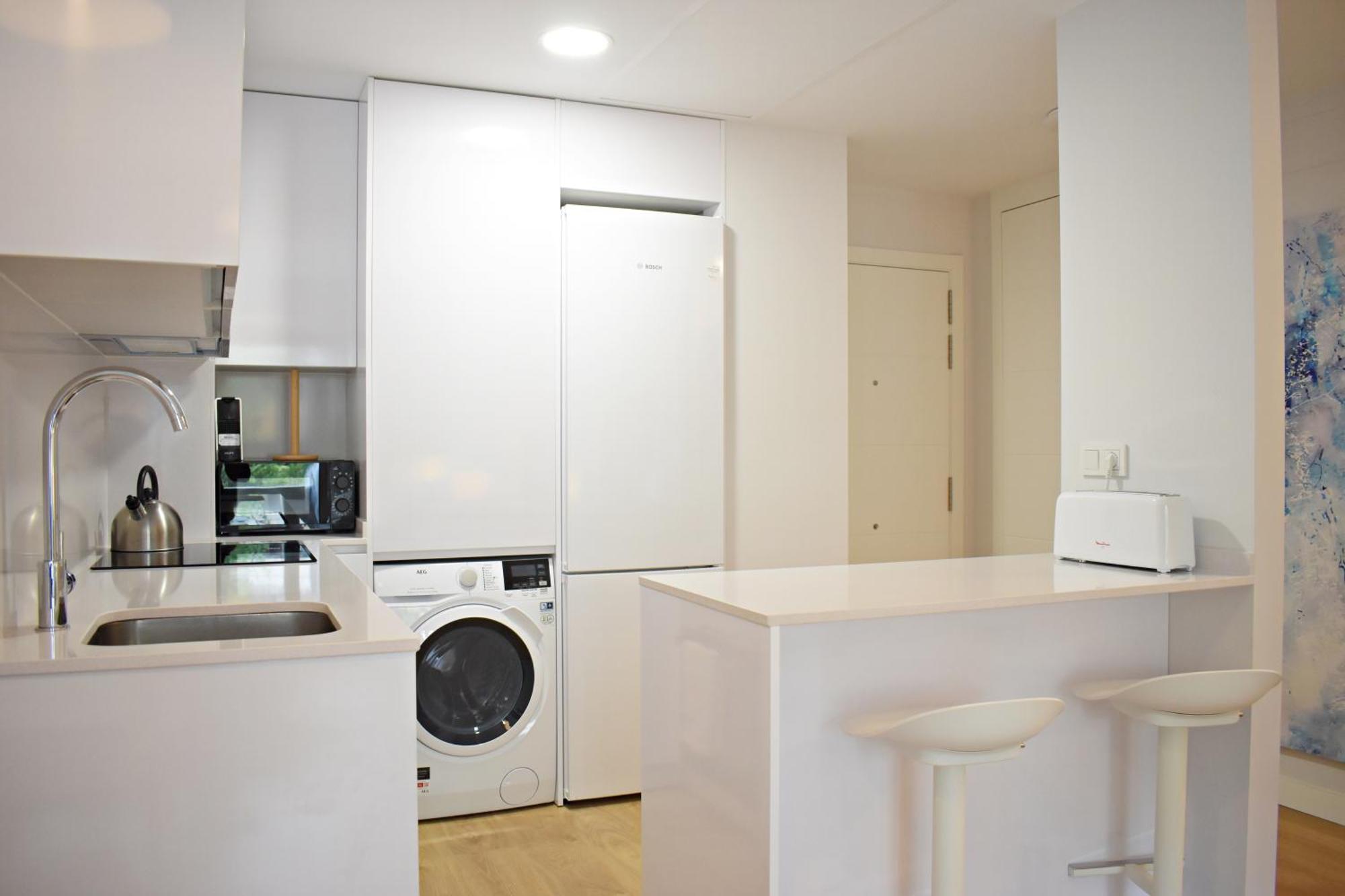 Lejlighed Malagueta's Cozy With Parking And Swimming Pool Málaga